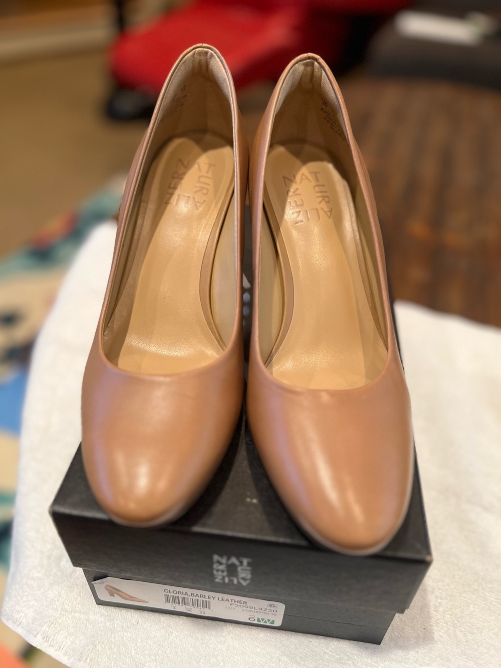 Naturalizer Women's Ballet Tan Leather Pump